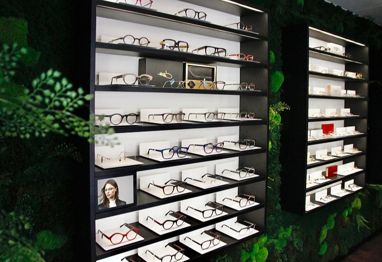 Top Vision Group optical shop design