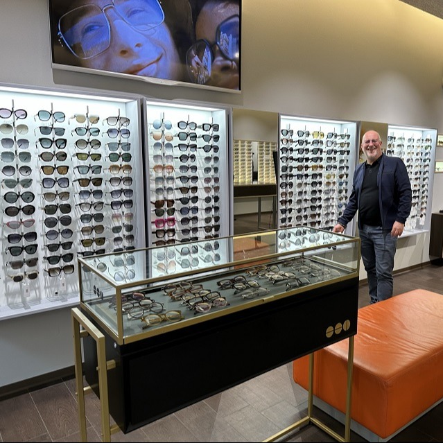 Top Vision Instore CARRÉ ALUMINA locked eyewear display