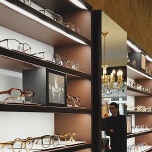 Top Vision Instore Beleuchtung für Optiker im Regal