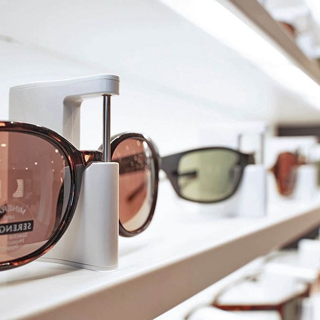 Top Vision Instore sunglasses secured display