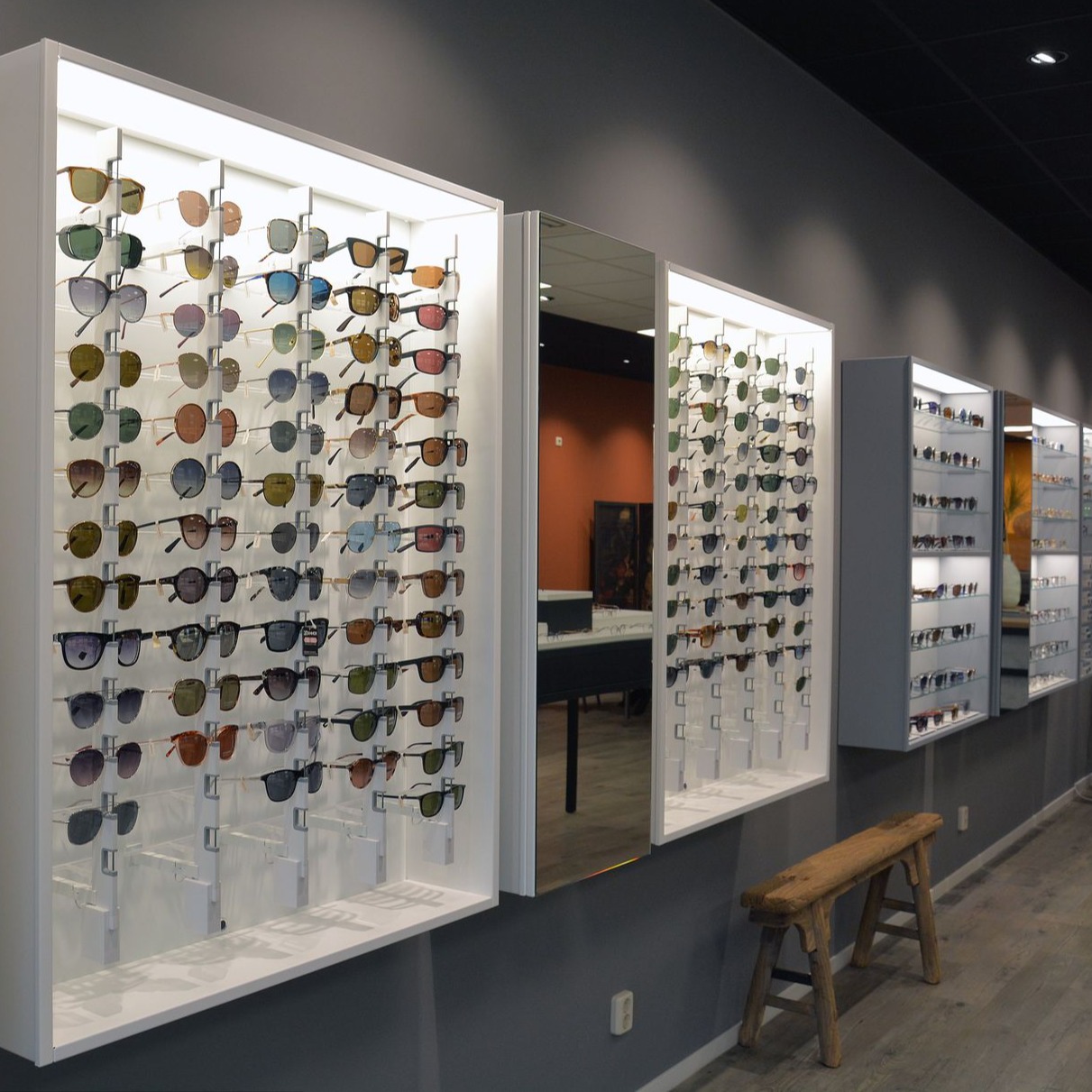 Top Vision Instore optical storage solution